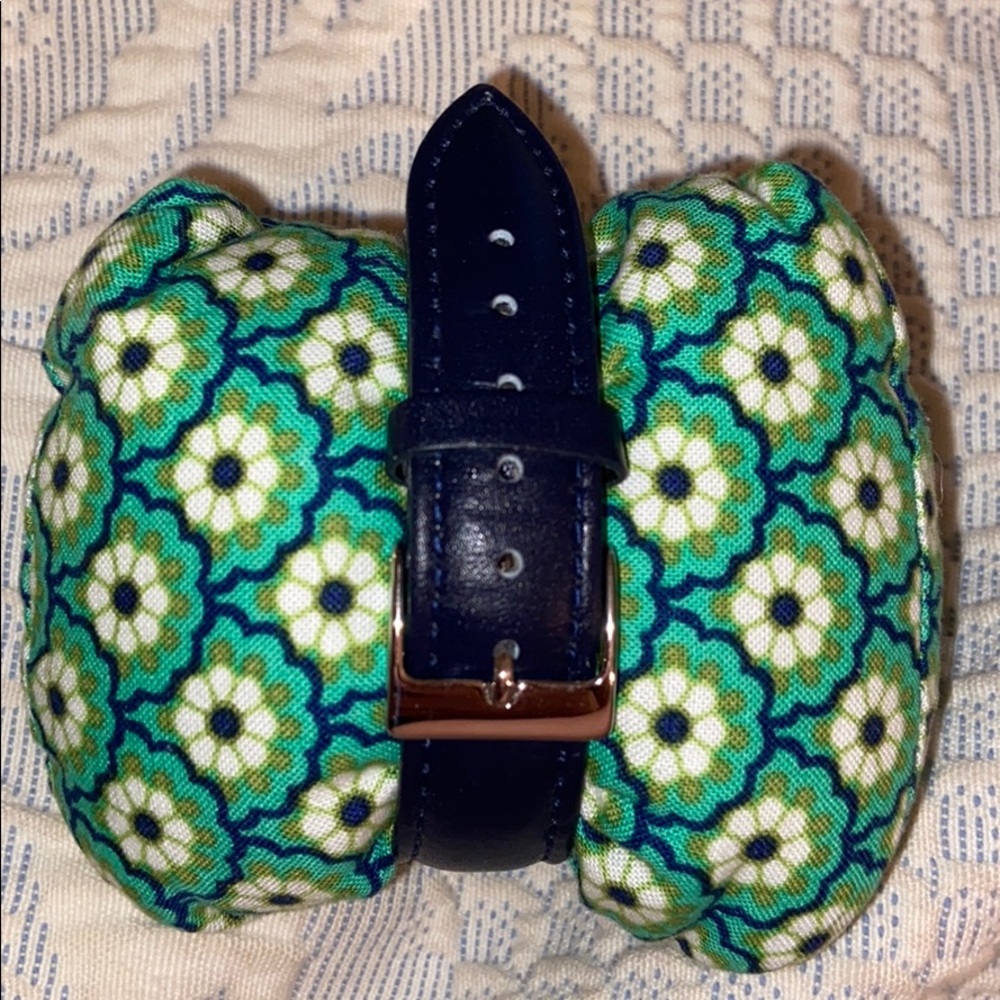 Brand New Vera Bradley Watch - Picture 2 of 7